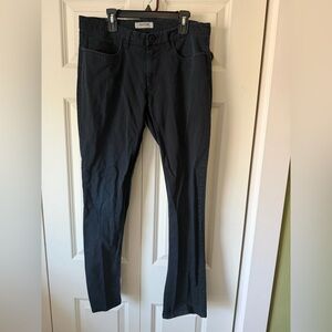 Reaction Kenneth Cole Slim Straight Black Jeans